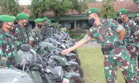 Dandim Lamongan Cek Kendaraan Dinas Prajurit