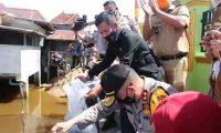 Soeharto Ketua DPRD OI Bersama Kapolda Sumsel