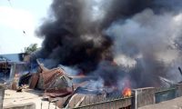 Kebakaran di Sematang Borang Hanguskan Mobil dan Motor