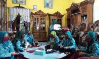 Isteri Bupati Gagas Gerakan Jahit Masker di Rumah