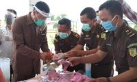 Kejari Ogan Ilir Musnahkan Berbagai BB