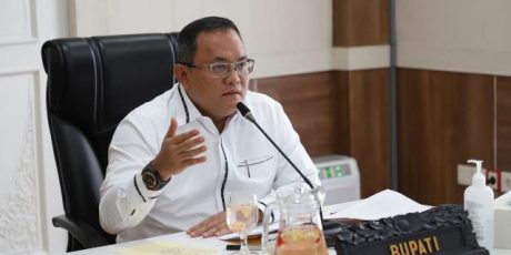 Bupati Siap Pasang Badan Divaksin Duluan