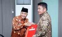 Gubernur Serahkan SK Perpanjangan Pj Bupati Muba