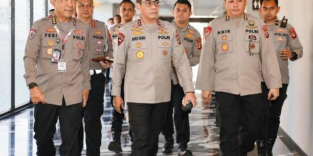 Kapolda dan rombongan menuju tempat kegiatan.