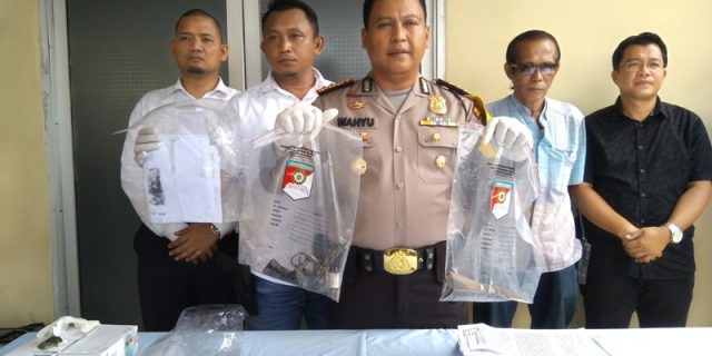 Barang bukti yang berhasil diamankan polisi.