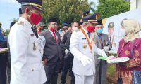 Bupati Serahkan Rumah Layak Huni