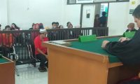 Huzer Dituntut 1 Tahun Rehab, Herman 9 Tahun