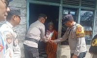 Polsek Muara Padang Salurkan Bantuan Lansia Kurang Mampu