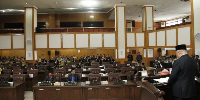 Gubernur Sumsel H Alex Noerdin menyampaikan LKPJ tahun 2017.